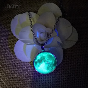 Premium Glowing-in-the-Dark Moon Necklace