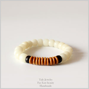 Handmade Bodhi - Coconut - Olive Tibetan Bracelet